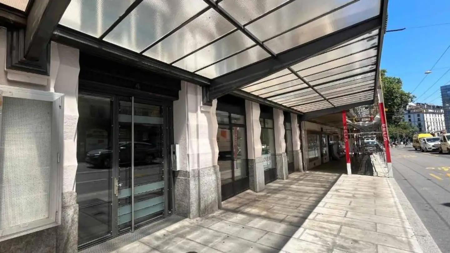 Shop for rent - Rue De Chantepoulet 4, 1201 Genève
