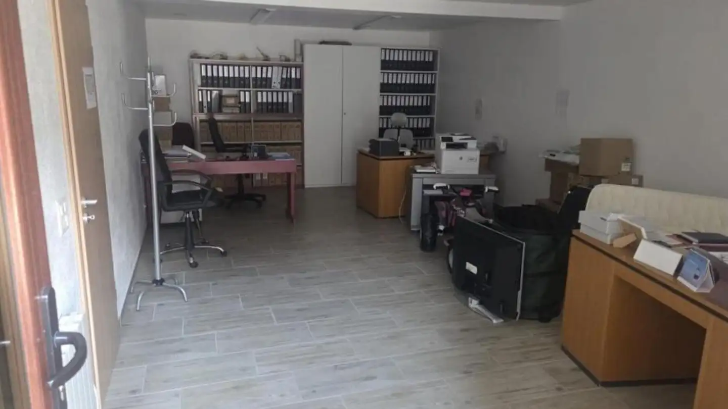 Commercial for rent - Rue De La Losentze 30, 1955 Chamoson