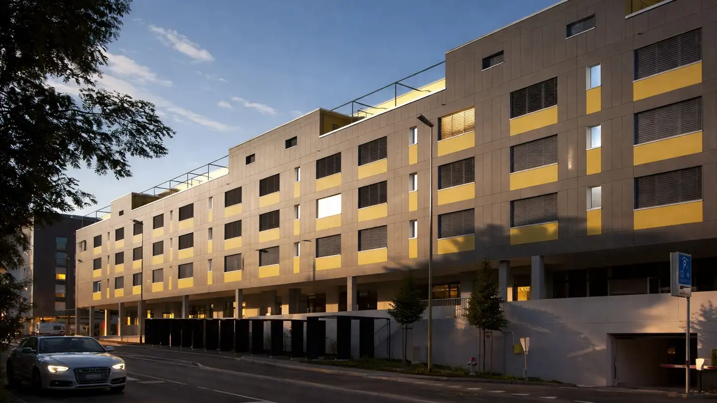 Commercial à louer - Ueberlandstrasse 200, 8600 Dübendorf