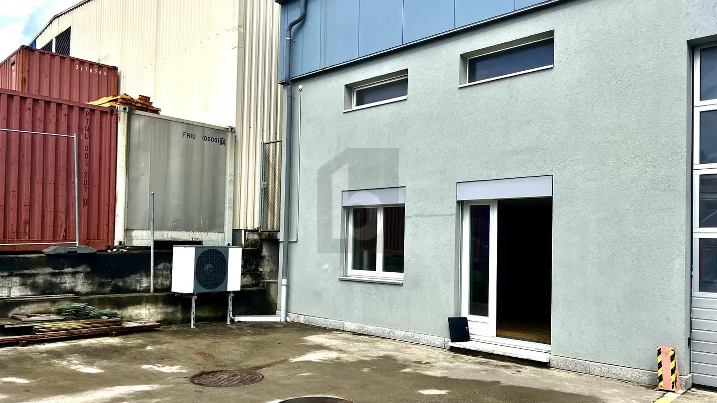 Office space for rent - 1242 Satigny