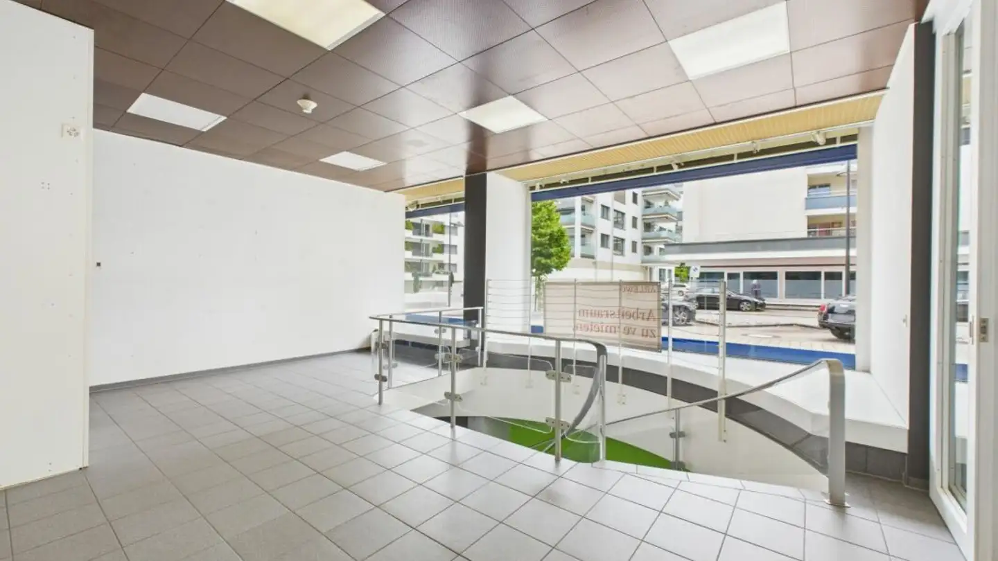 Shop for rent - Achereggstrasse 8, 6362 Stansstad - Photo 3