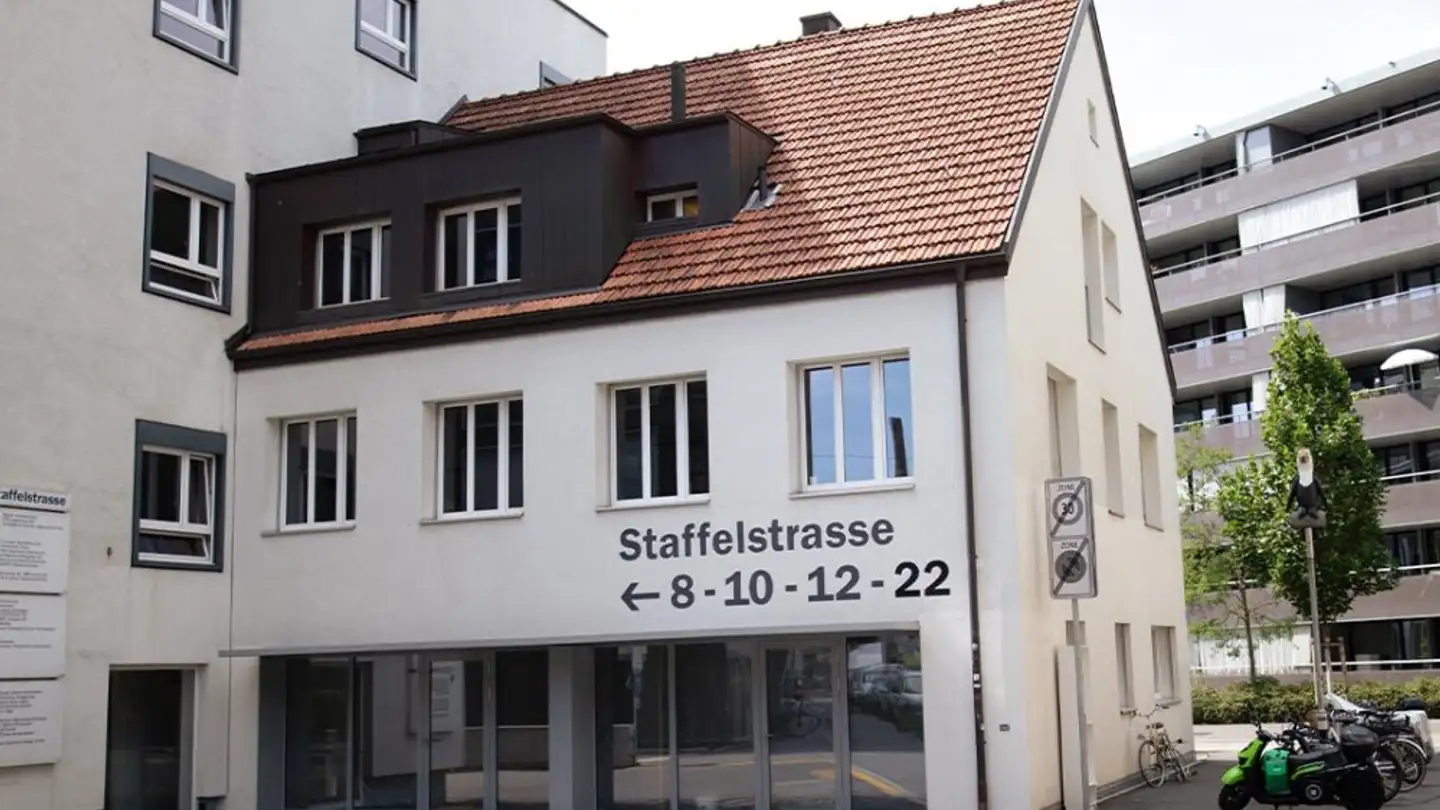 Office space for rent - Staffelstrasse 8, 8045 Zürich