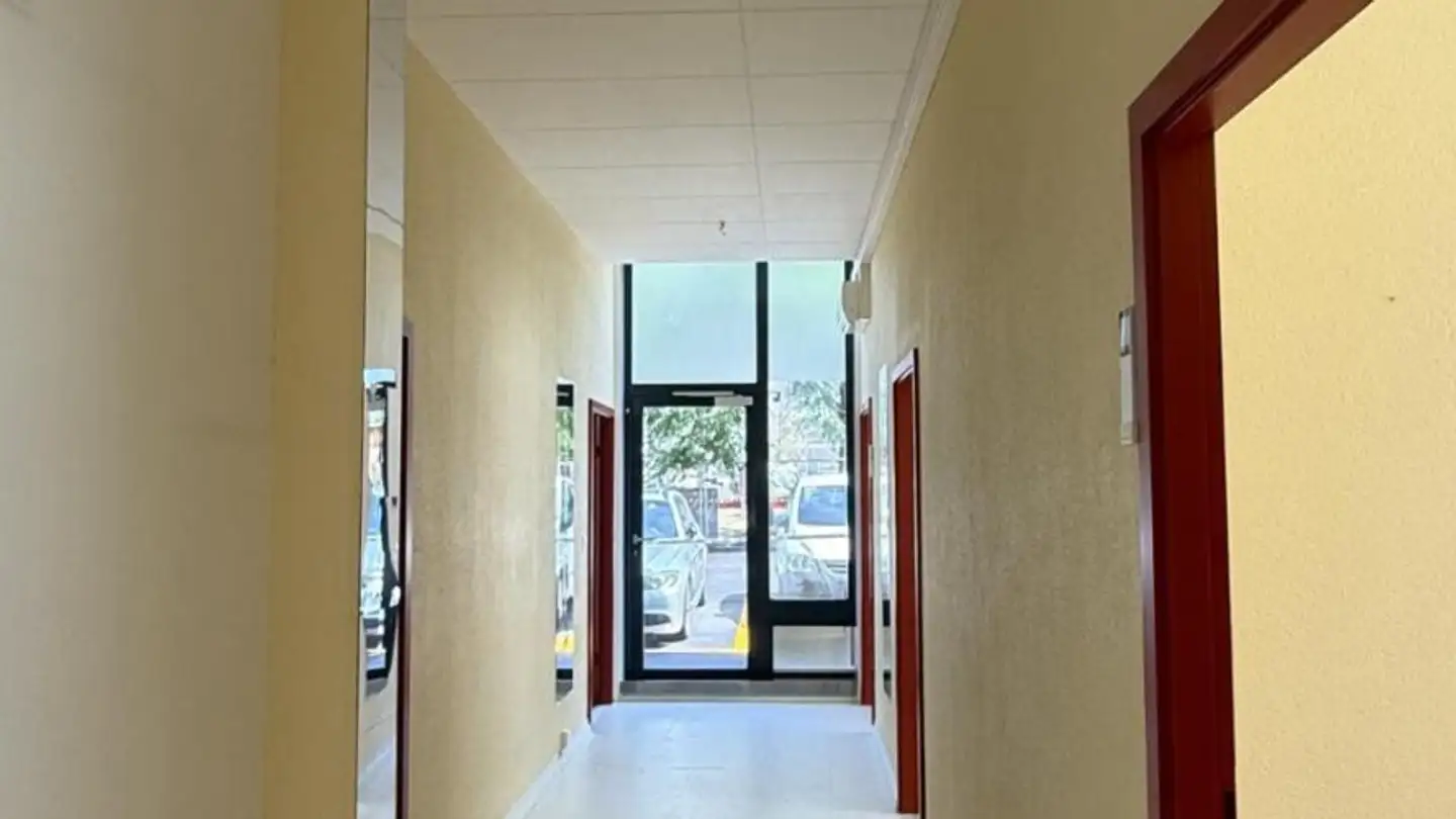 Magasin à louer - Chemin Des Deux-Communes 12, 1226 Thônex - Photo 3