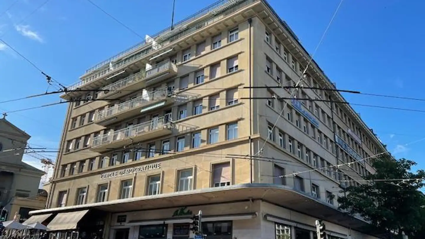 Commercial for rent - Place De La Riponne 1, 1005 Lausanne