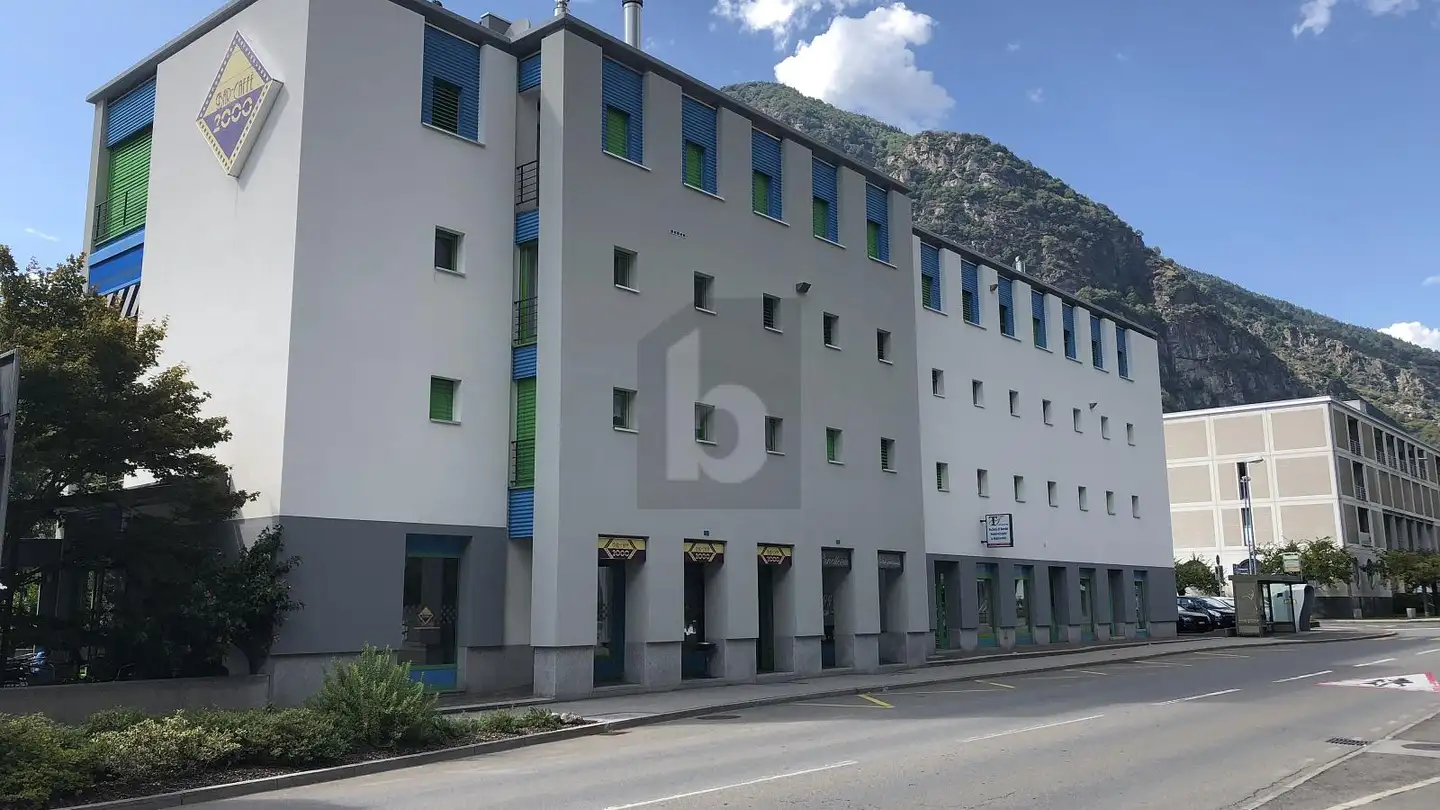 Shop for rent - 6710 Biasca