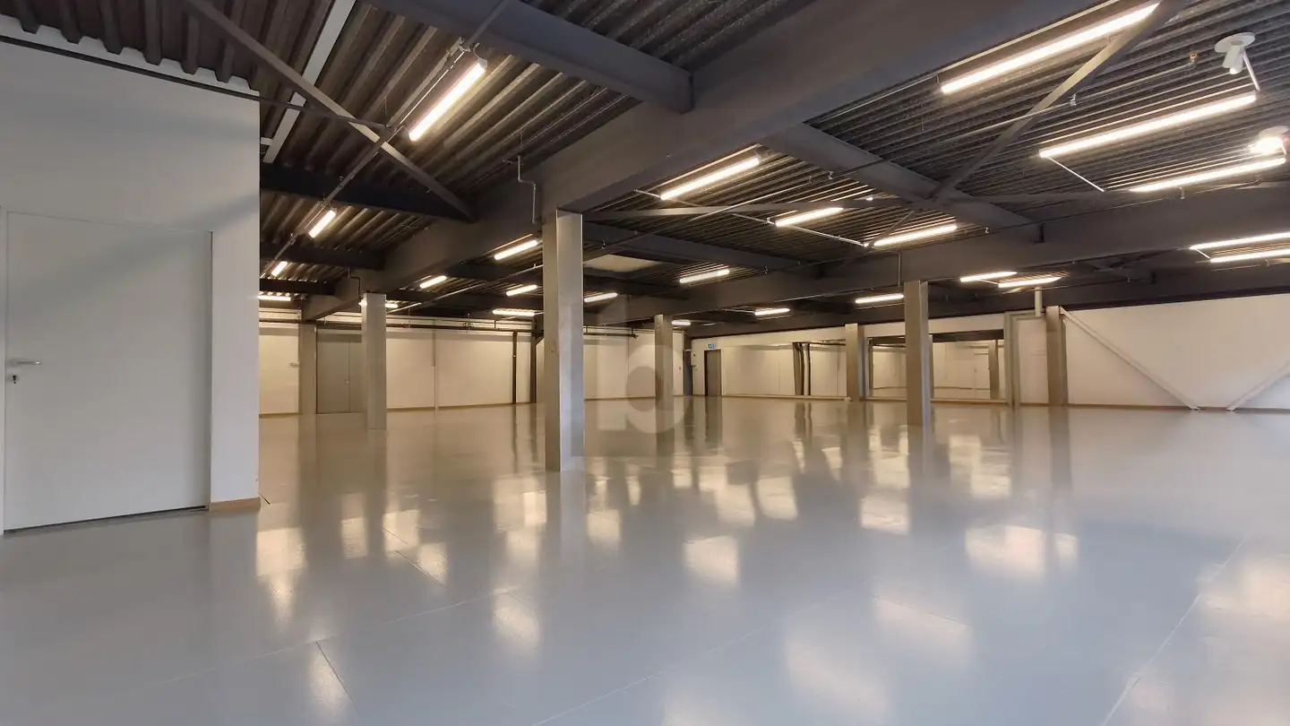 Commercial for rent - 8630 Rüti ZH - Photo 3