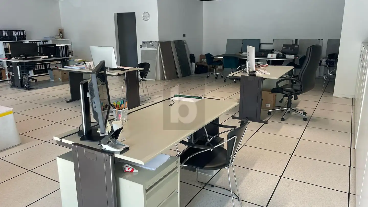 Bürofläche mieten - 6517 Arbedo - Foto 2