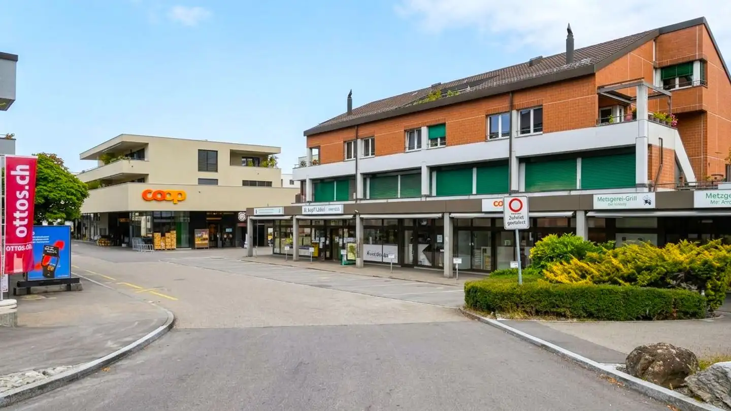 Shop for rent - Neue Dorfstrasse 20a, 8135 Langnau am Albis