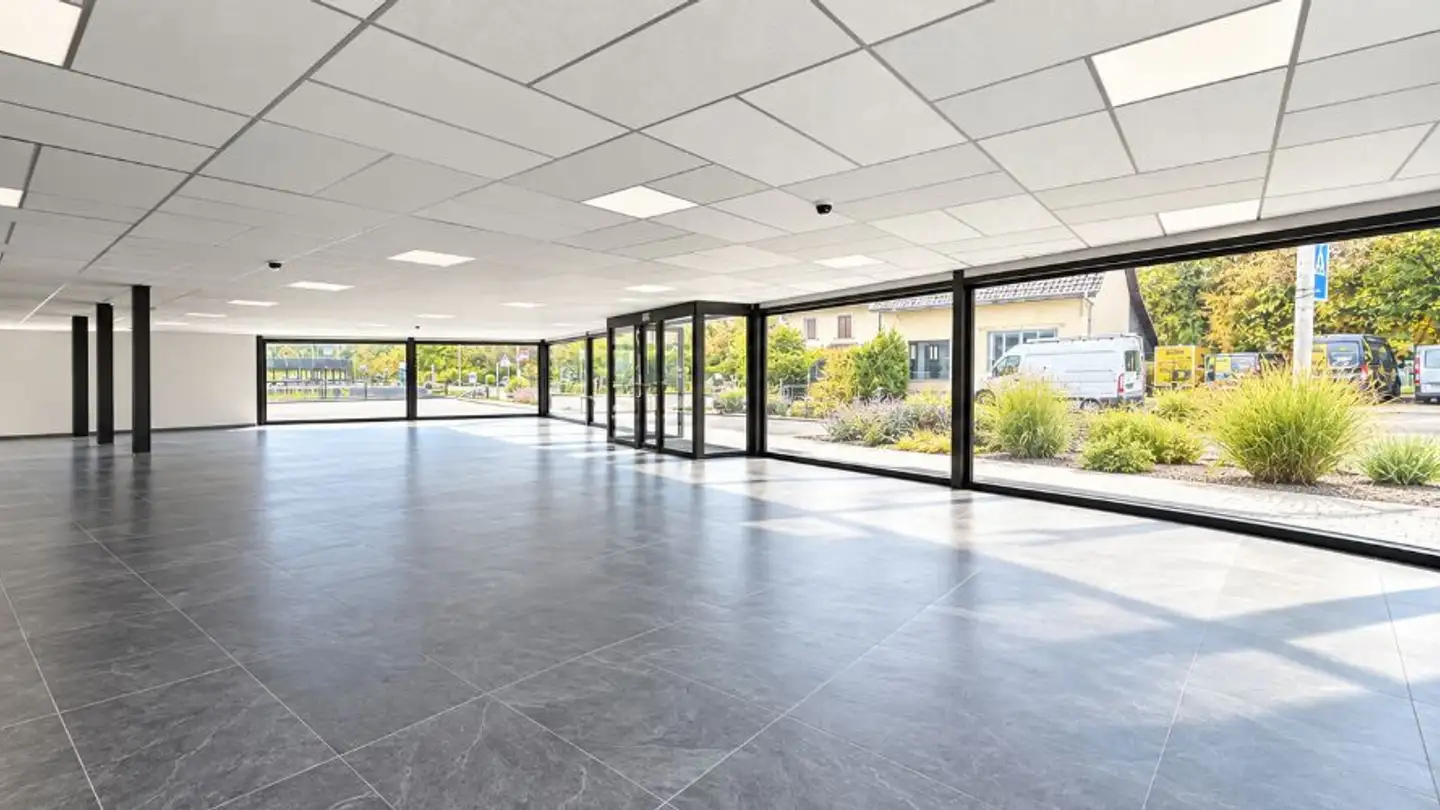 Commercial for rent - Le Voyeboeuf 4, 2900 Porrentruy - Photo 2
