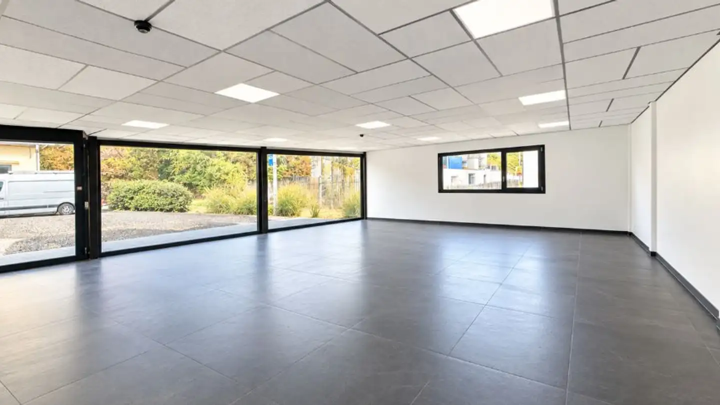 Commercial for rent - Le Voyeboeuf 4, 2900 Porrentruy - Photo 4