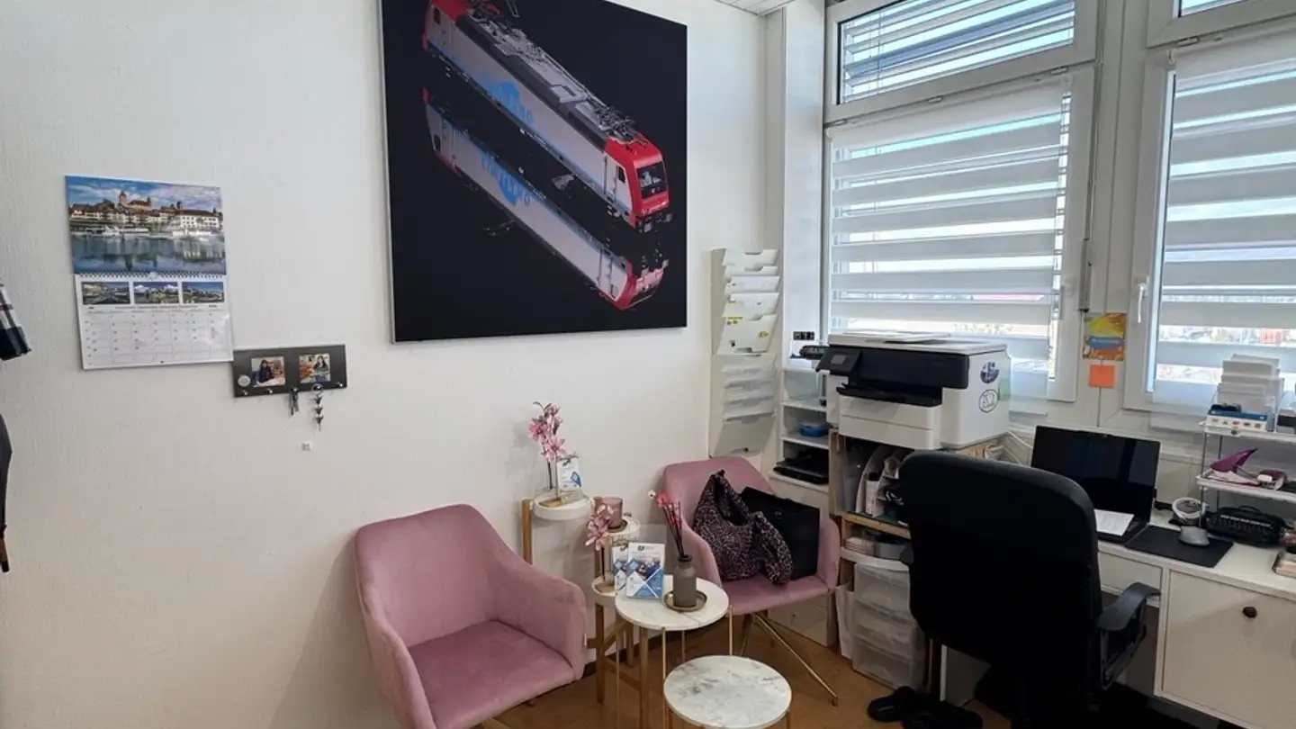 Bürofläche mieten - Bahnstrasse 102, 8105 Regensdorf