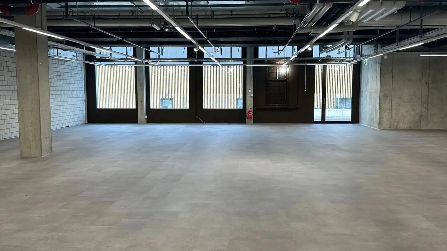 Commerciale in affitto - Grabenstrasse 4, 8184 Bachenbülach - Foto 2