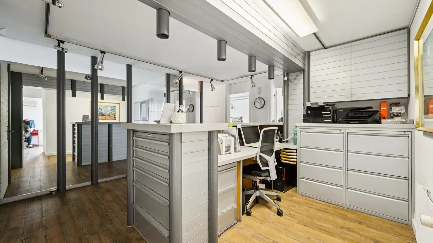 Commerciale in affitto - Muoshofstrasse 5, 6102 Malters