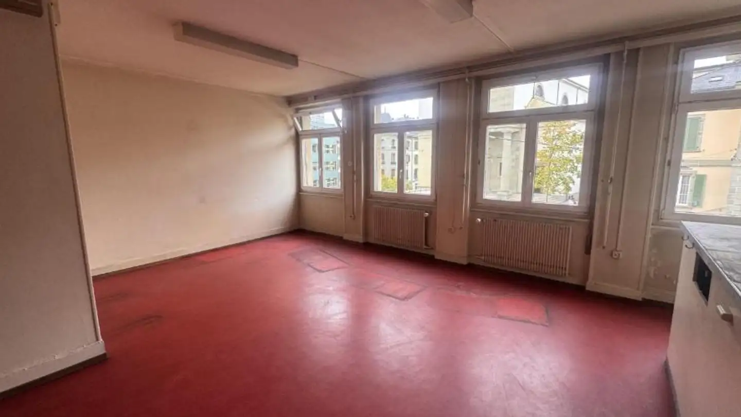 Commercial for rent - Place De La Riponne 1, 1005 Lausanne - Photo 2