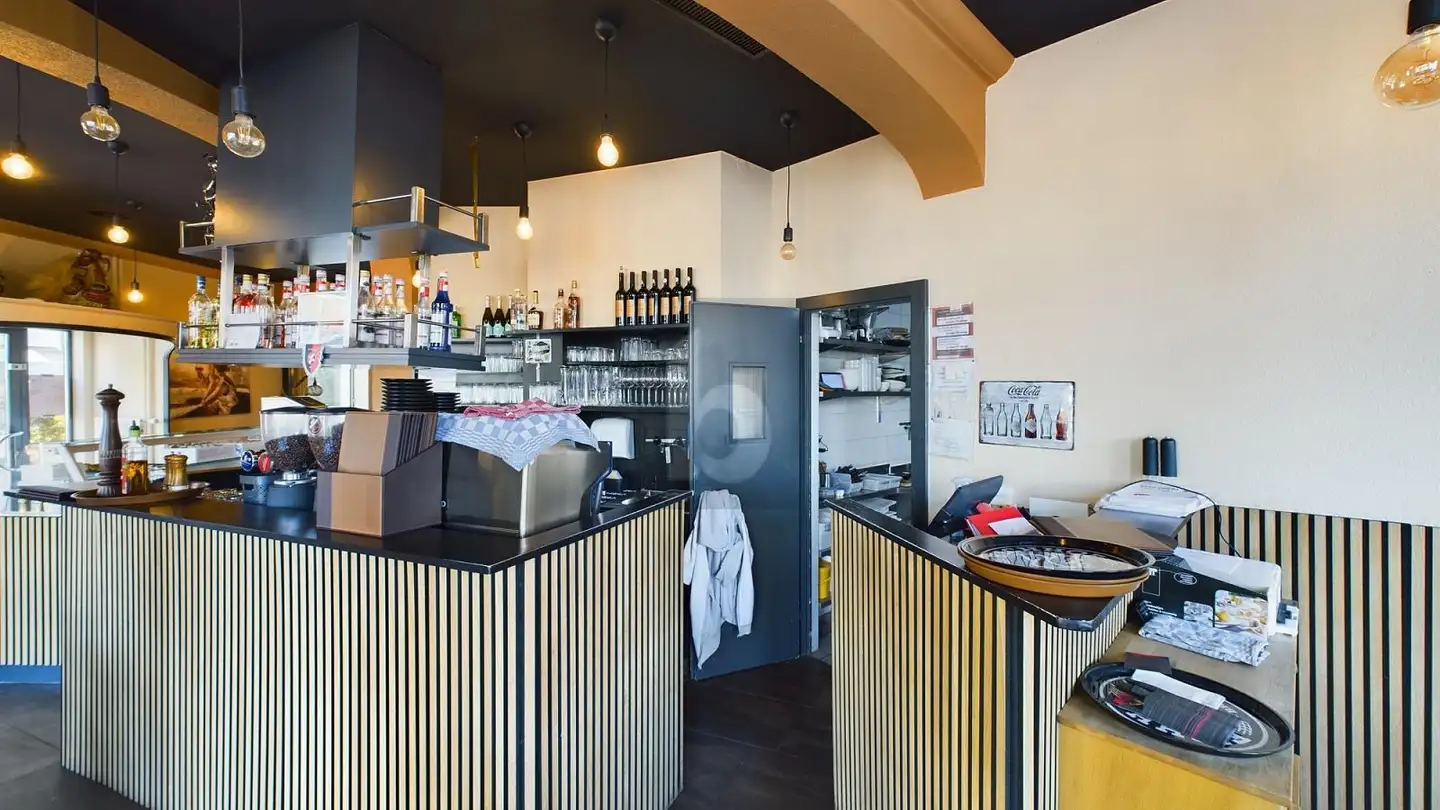 Restaurant for rent - 4056 Basel - Photo 3