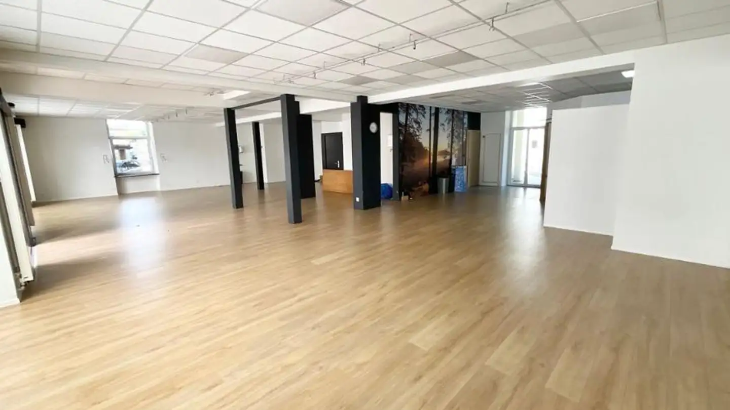Commercial for rent - 2800 Delémont