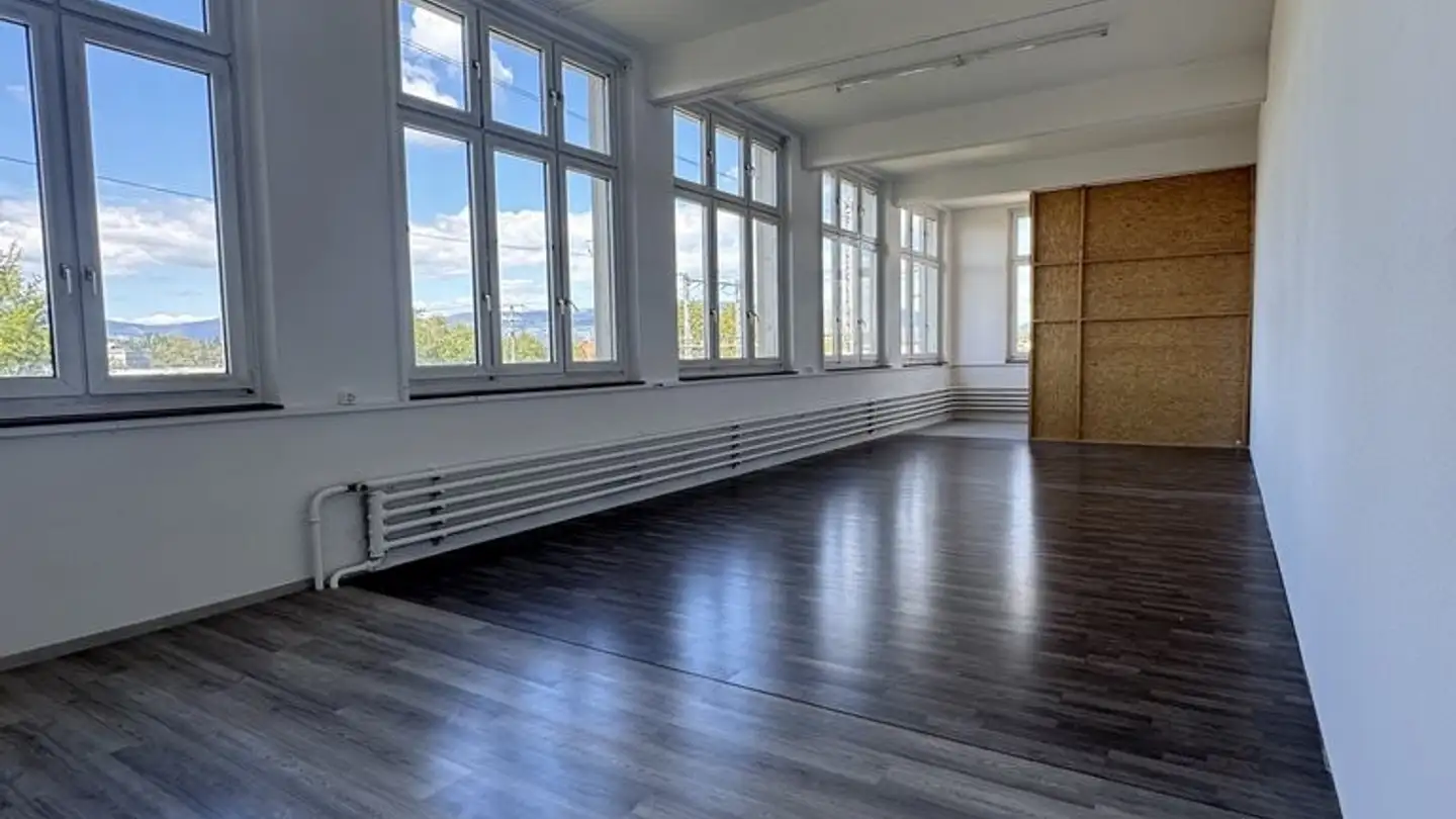 Commerciale in affitto - Lagerstrasse 41, 3360 Herzogenbuchsee