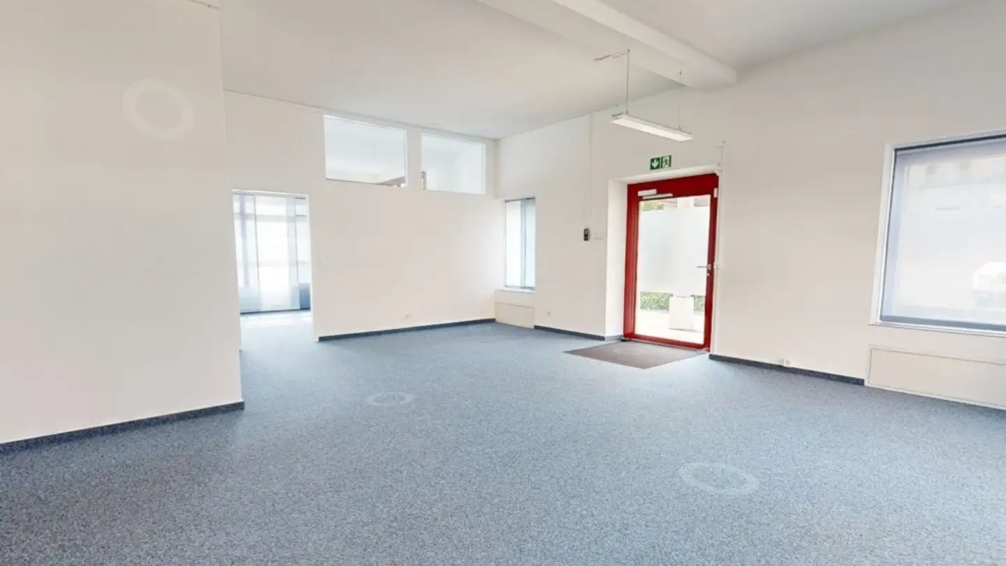 Geschäft mieten - Hofwiesenstrasse 2, 8634 Hombrechtikon - Foto 2