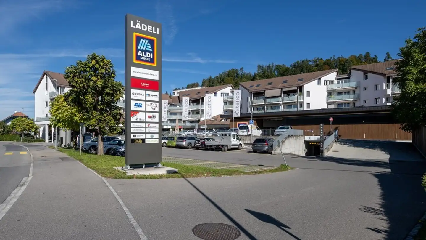 Commercial à louer - Stationsweg 5, 3627 Heimberg