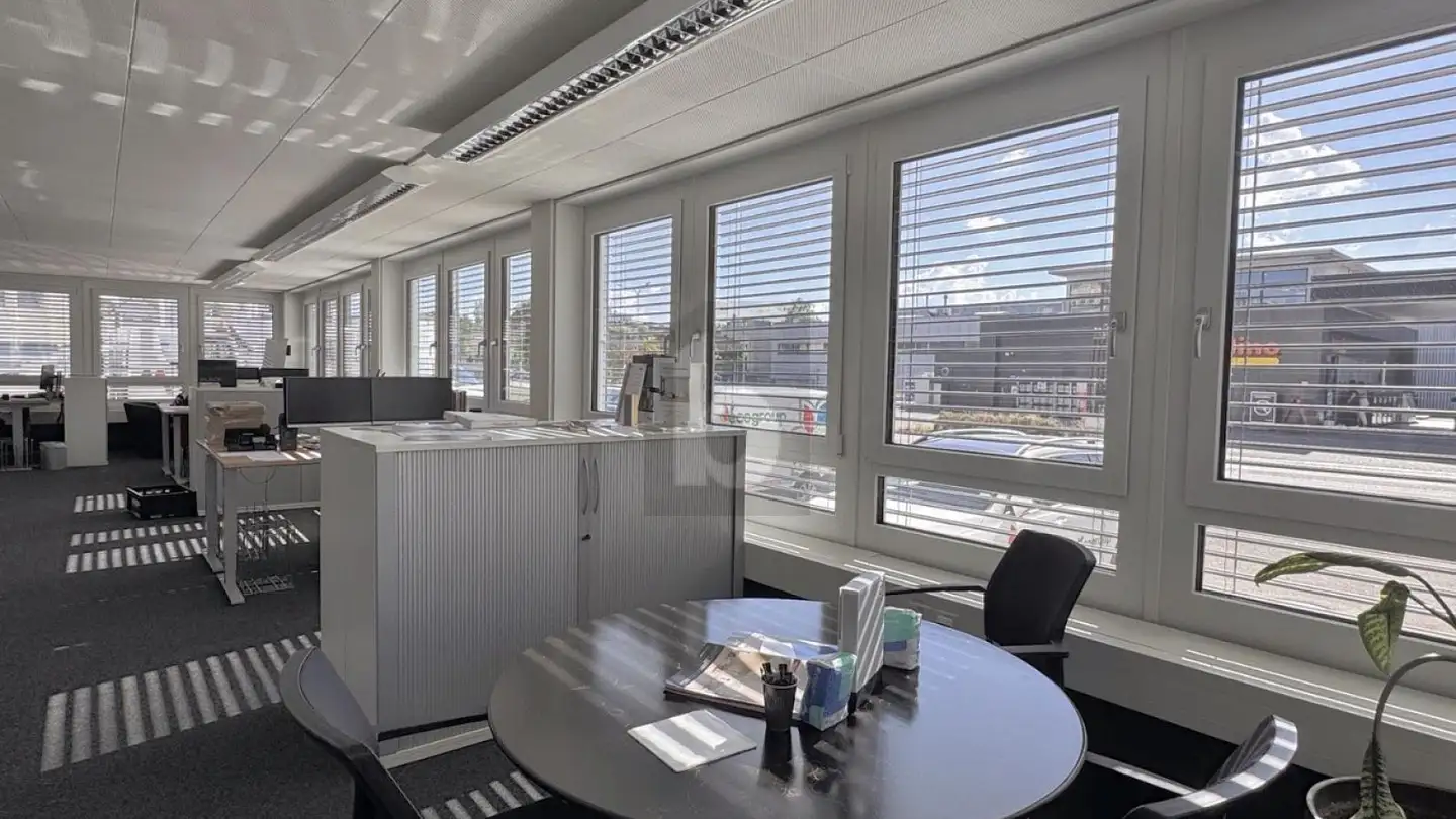 Bürofläche mieten - 8600 Dübendorf - Foto 2