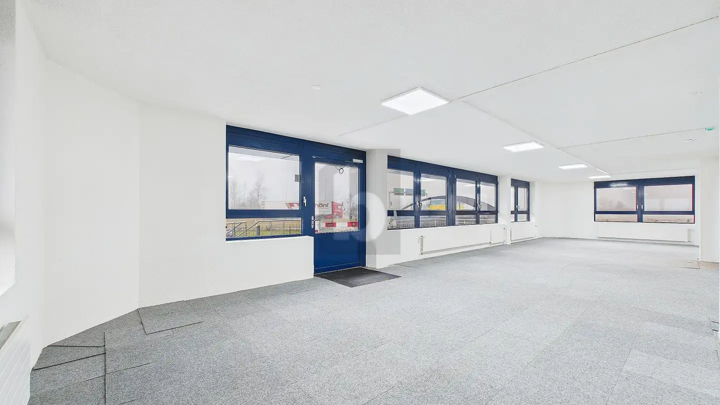 Shop for rent - 4528 Zuchwil