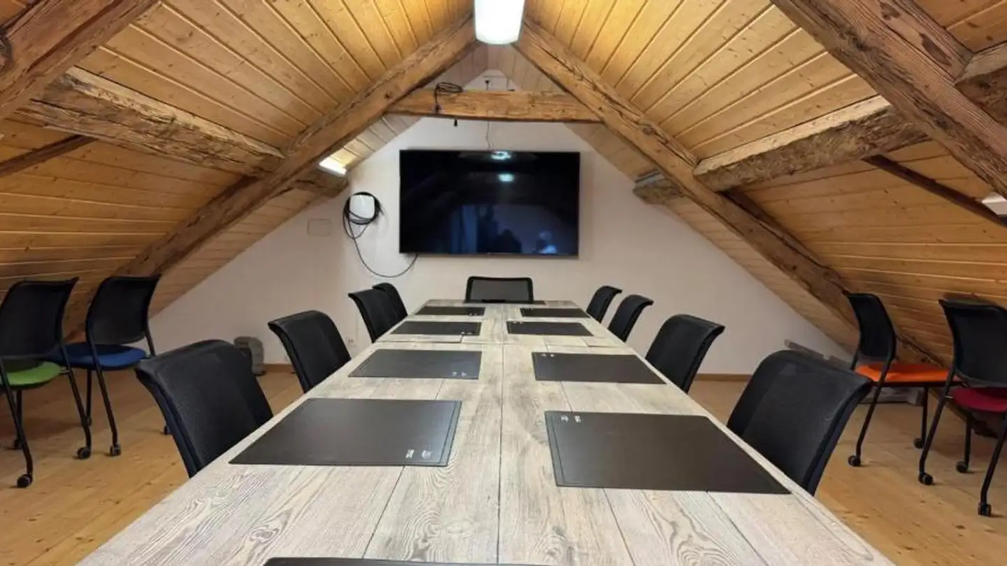Spazio ufficio in affitto - 1635 La Tour-de-Trême