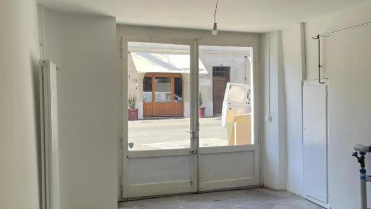 Magasin à louer - Rue De Rive 63, 1260 Nyon - Photo 2