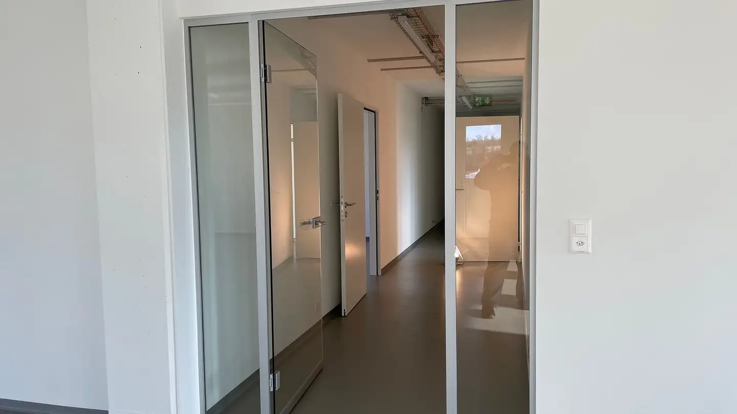 Bürofläche mieten - Riedmattstrasse 9, 8153 Rümlang - Foto 4