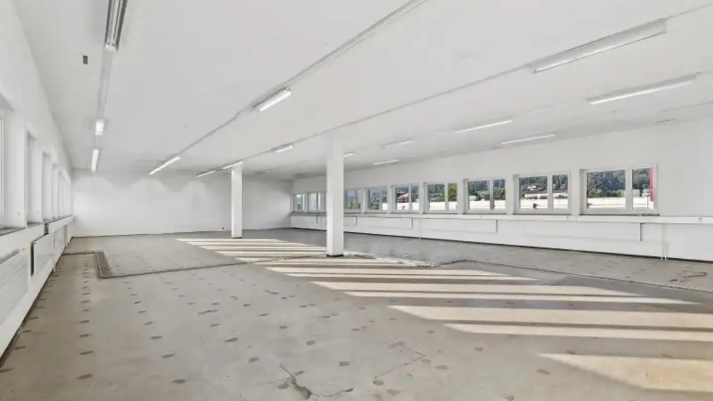 Commercial à louer - Tämperlistrasse 2, 8117 Fällanden - Photo 3