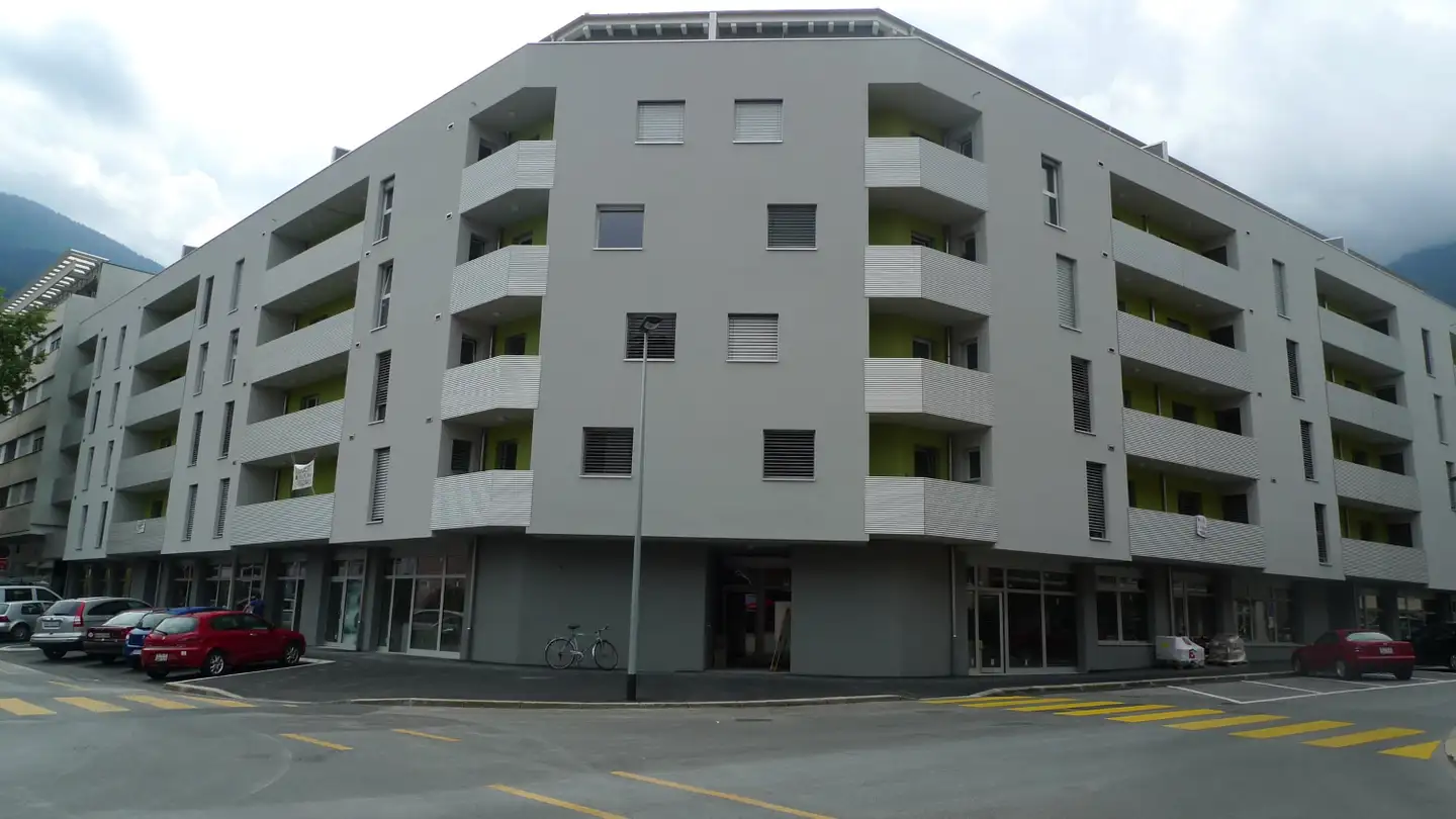Underground parking space for rent - Avenue Des Alpes 8, 1870 Monthey
