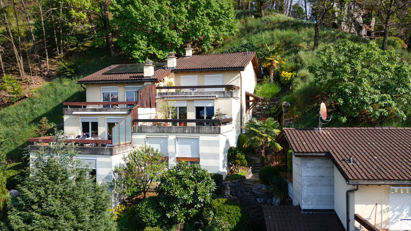 Einfamilienhaus kaufen - 6582 Pianezzo