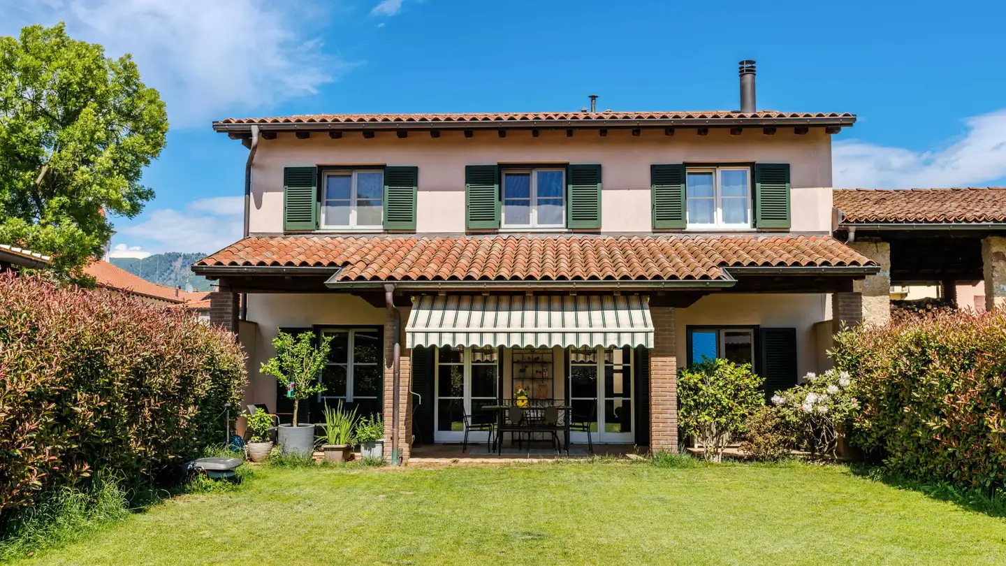 Single house for sale - 6852 Genestrerio