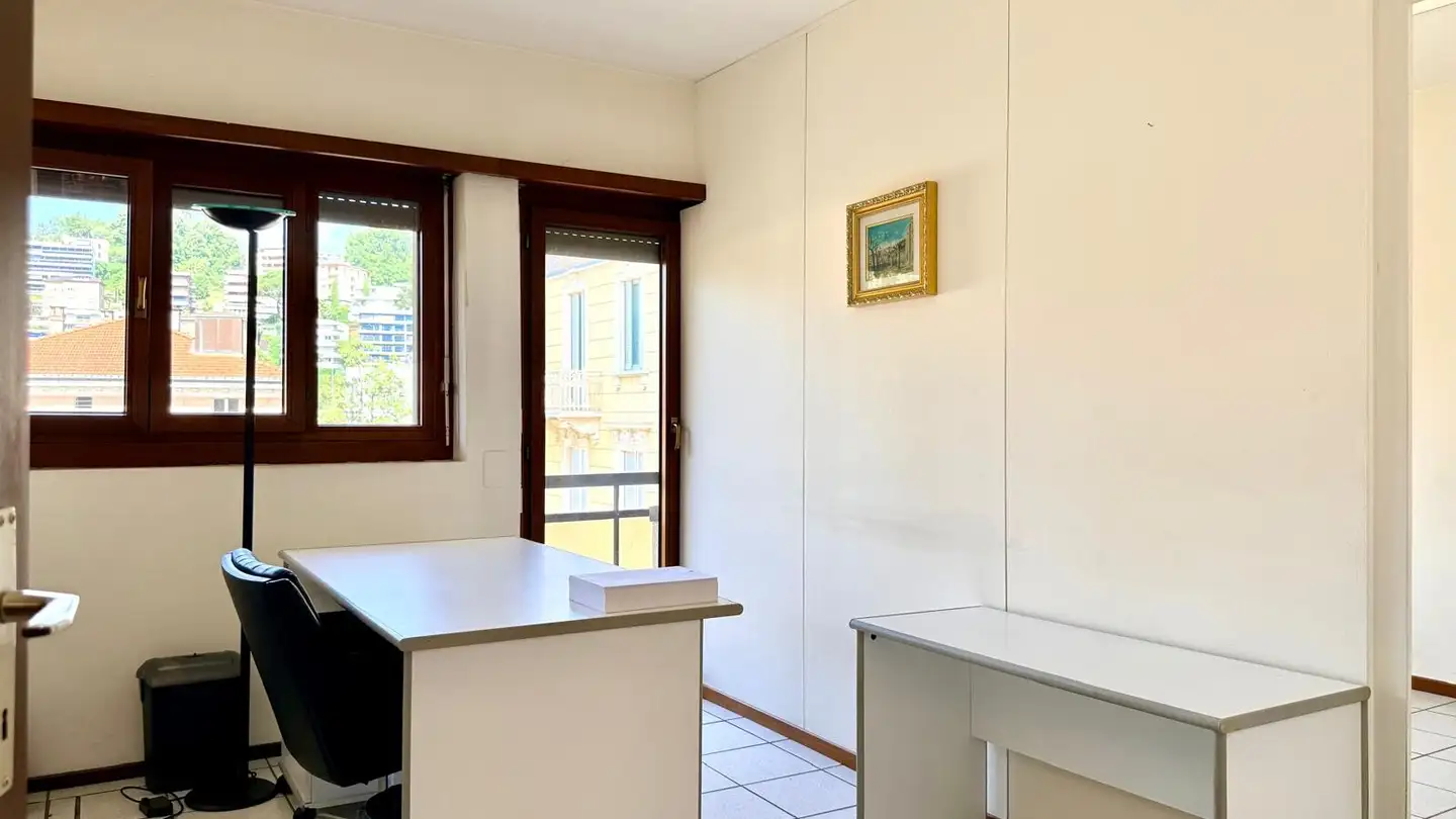 Mixed-use building for rent - 6900 Lugano