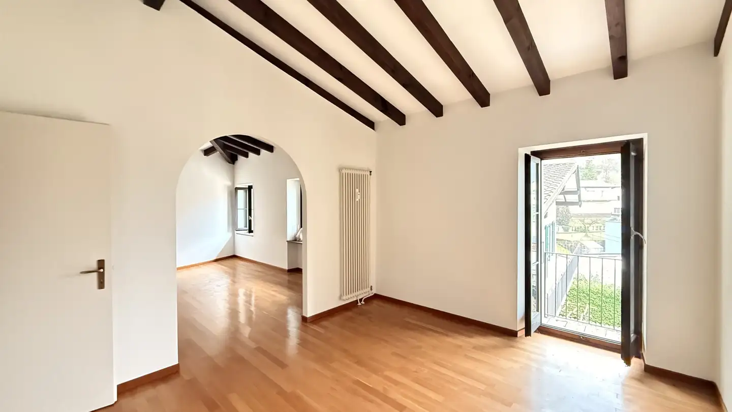 Apartment for rent - 6913 Carabbia