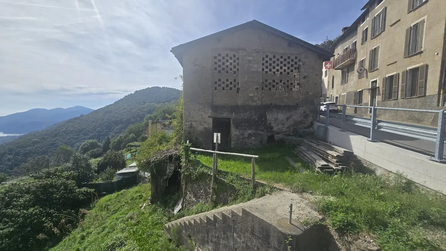 Constructible plot for sale - 6936 Cademario - Photo 3