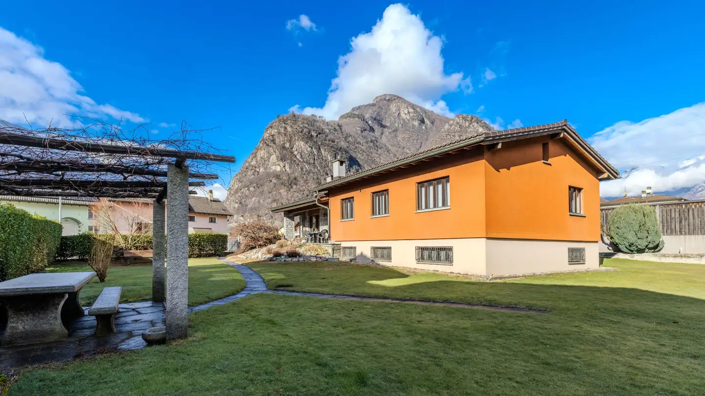 Maison individuelle à vendre - 6710 Biasca