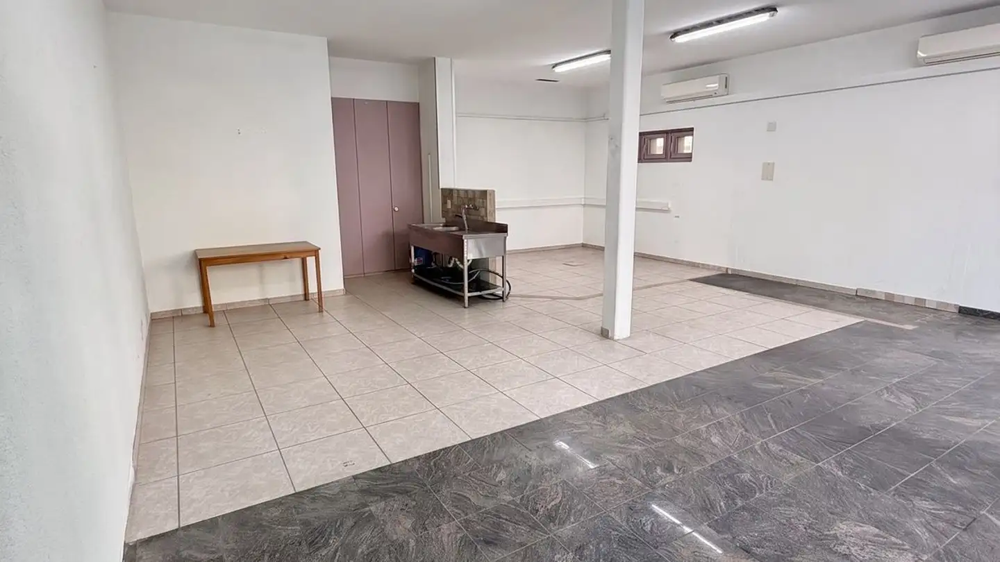 Shop for rent - Rue Du Village 16, 1908 Riddes - Photo 3