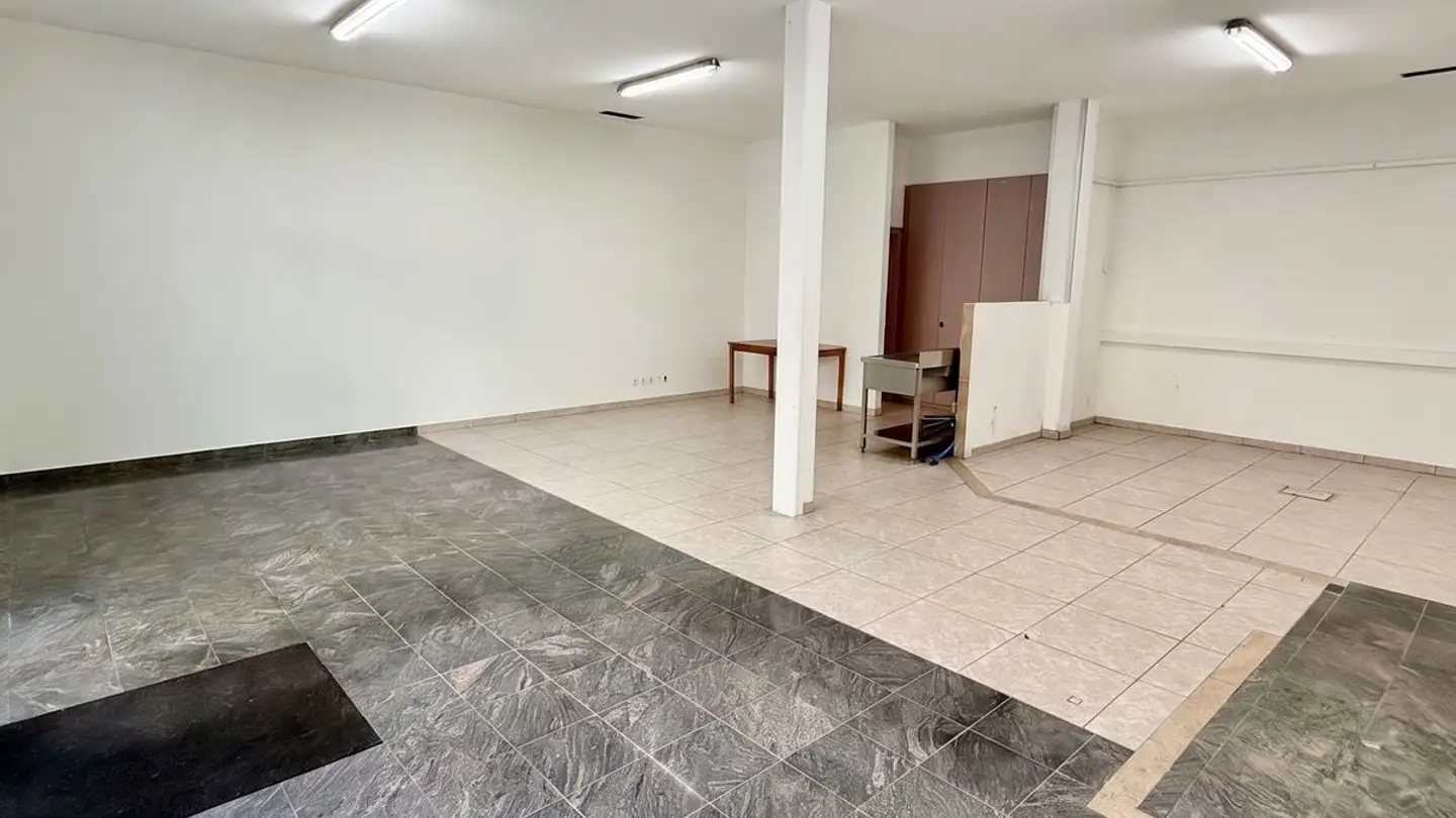 Shop for rent - Rue Du Village 16, 1908 Riddes - Photo 2