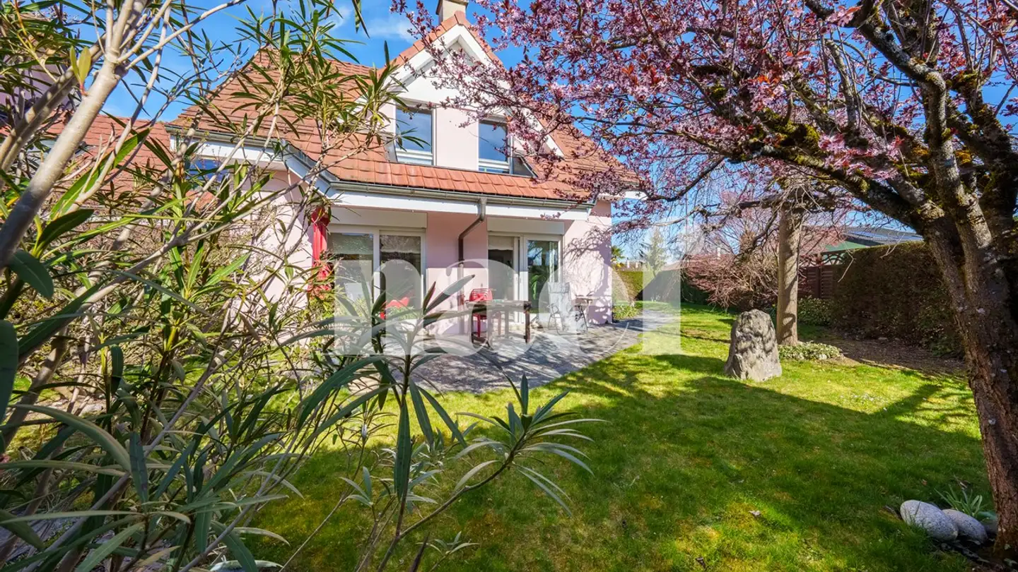 Semi-detached house for sale - 1196 Gland