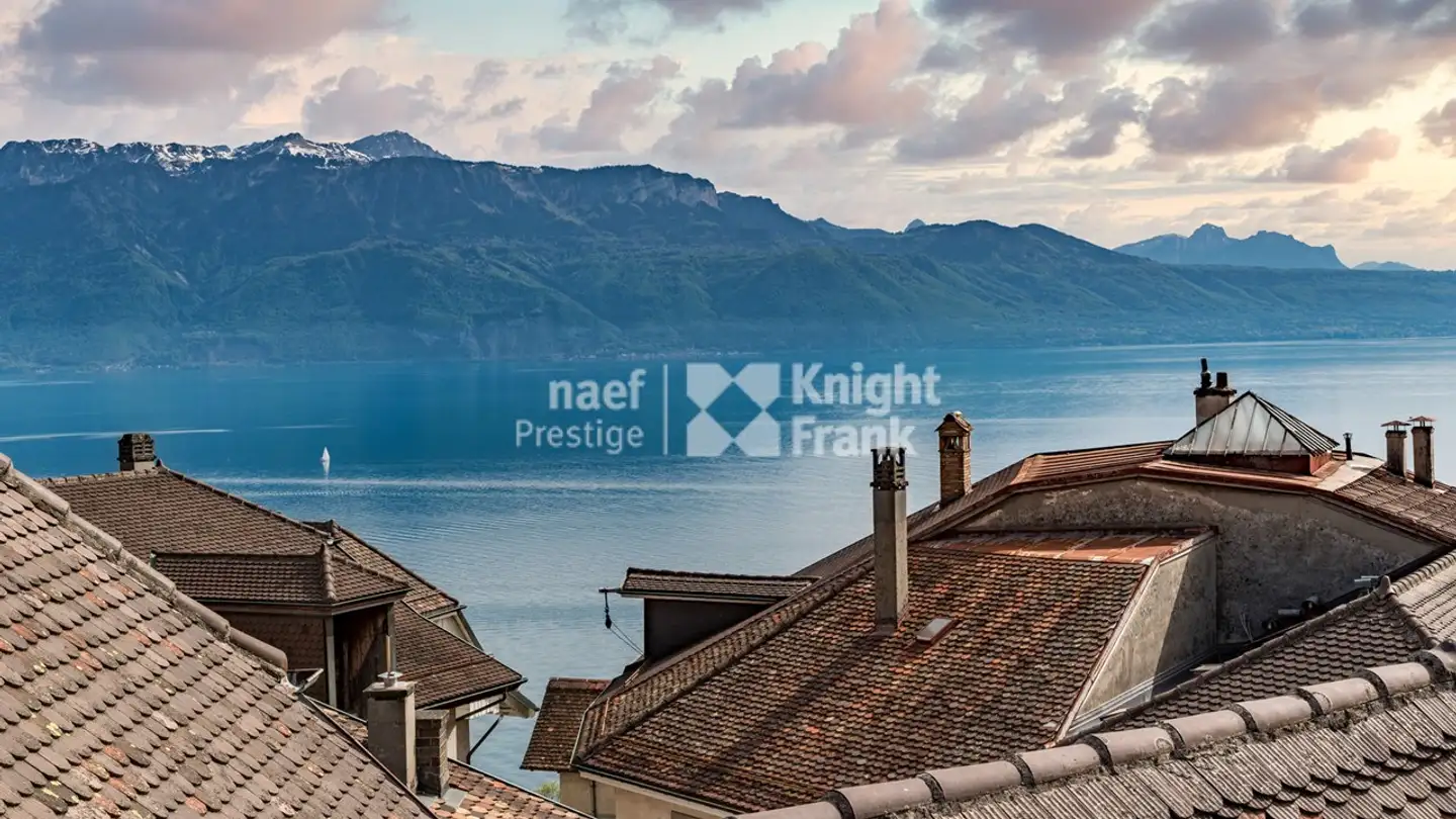 Mixed-use building for sale - 1098 Epesses