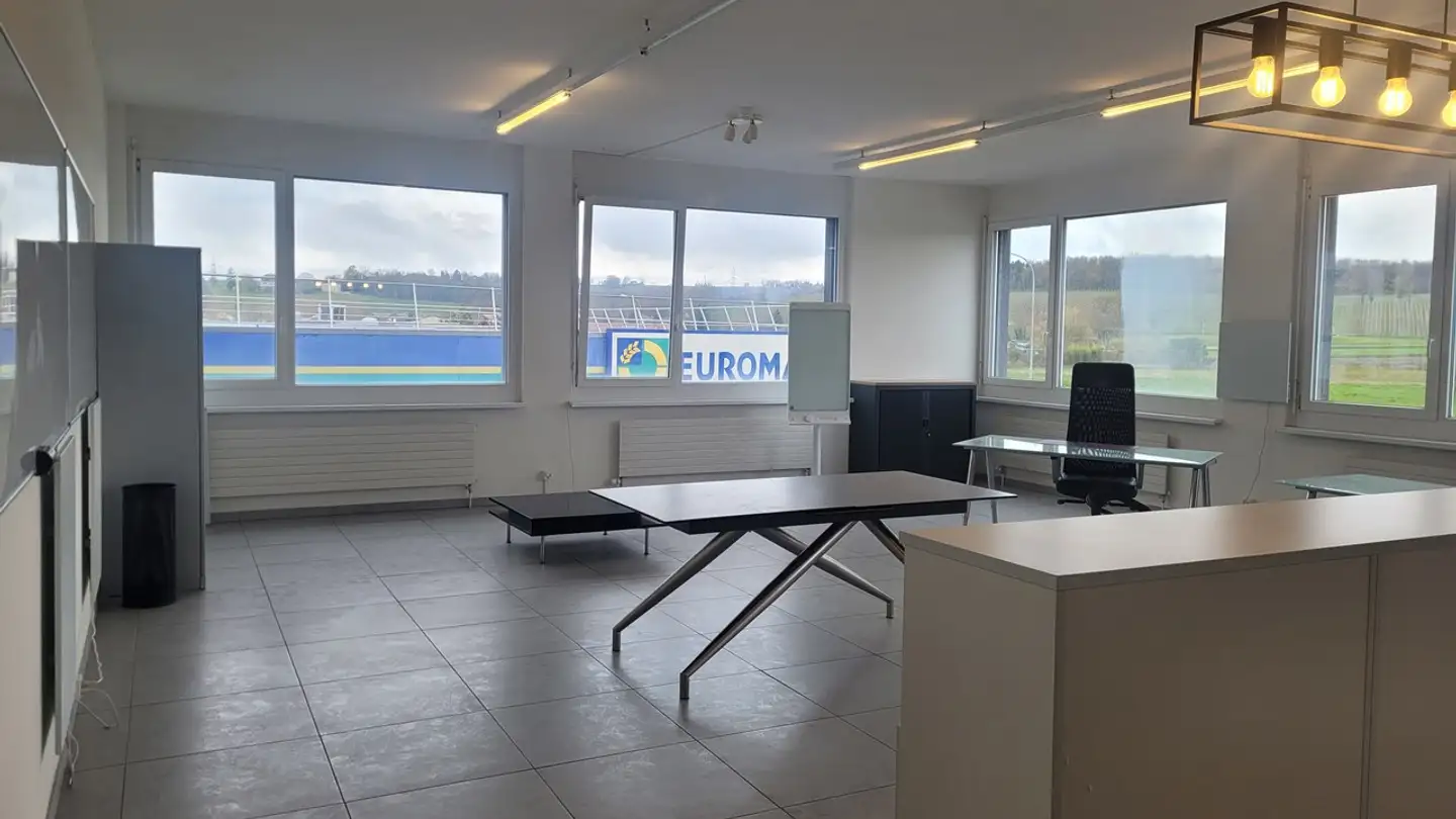 Spazio ufficio in vendita - 1242 Satigny