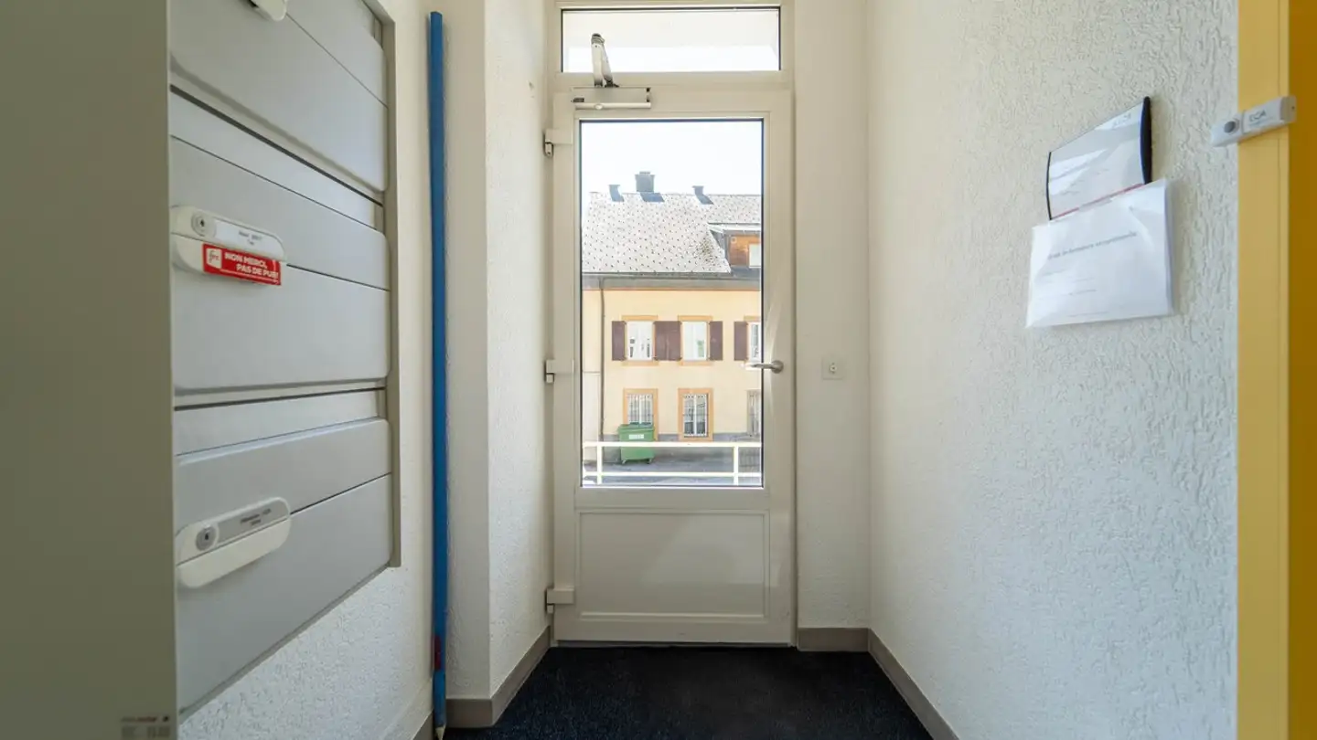 Edificio ad uso misto in vendita - 1347 Le Solliat - Photo 2