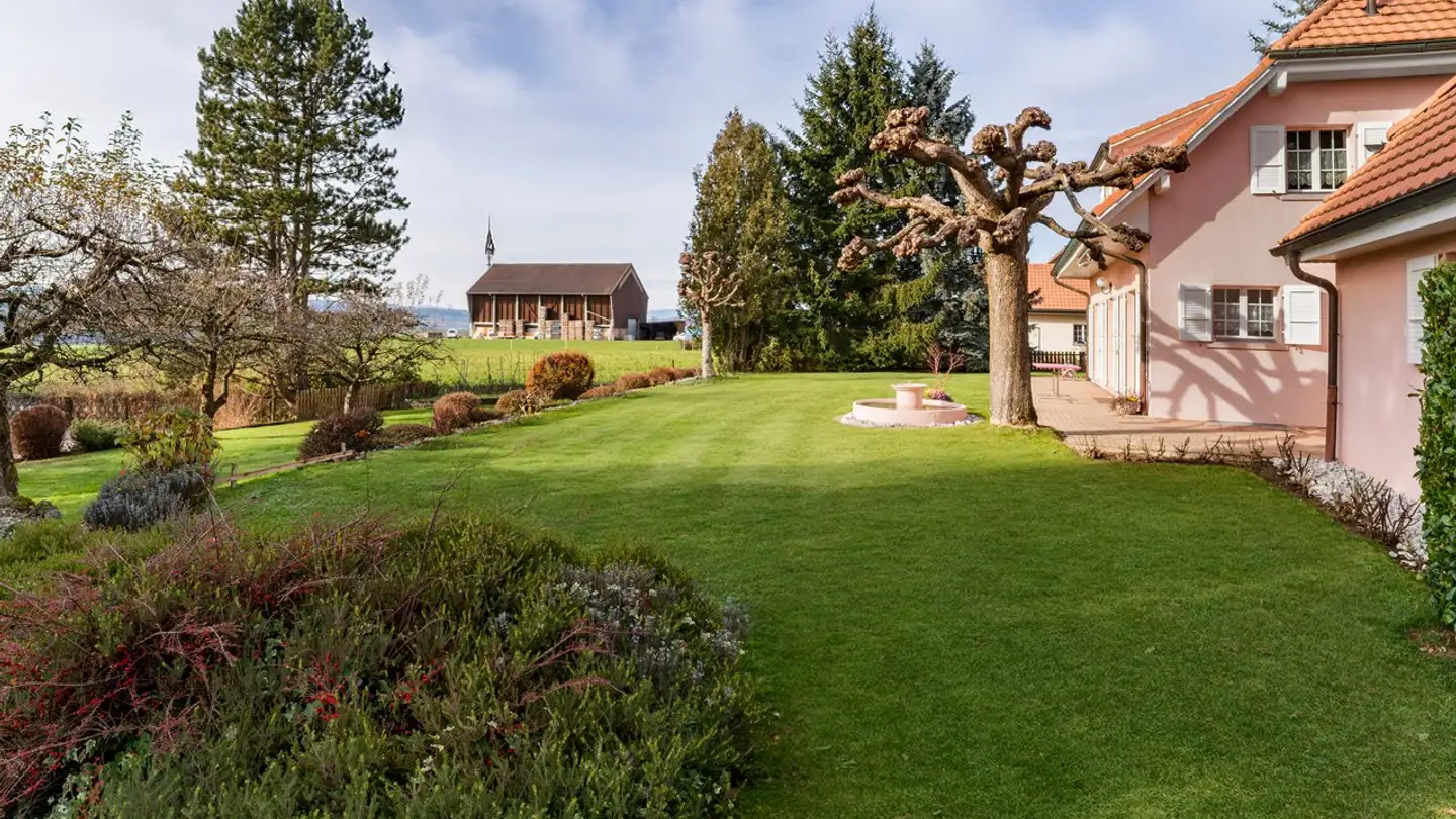 Villa for sale - 1670 Ursy - Photo 3