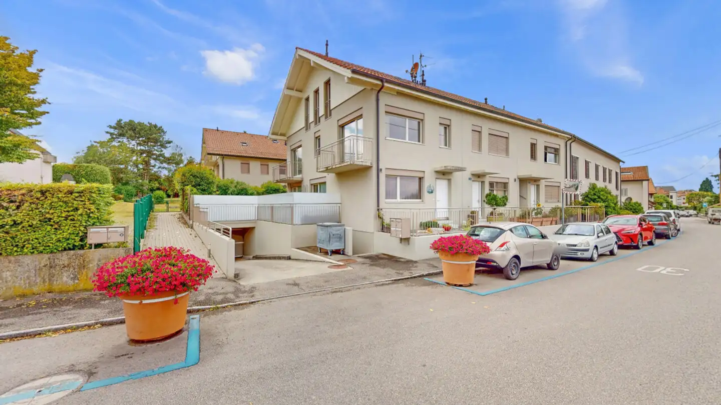 Row house for sale - 1232 Confignon