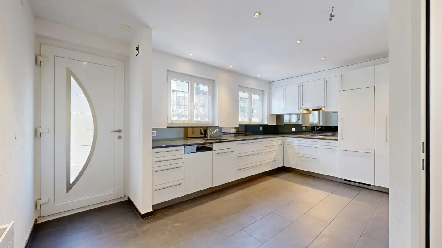 Row house for sale - 4058 Basel - Photo 2