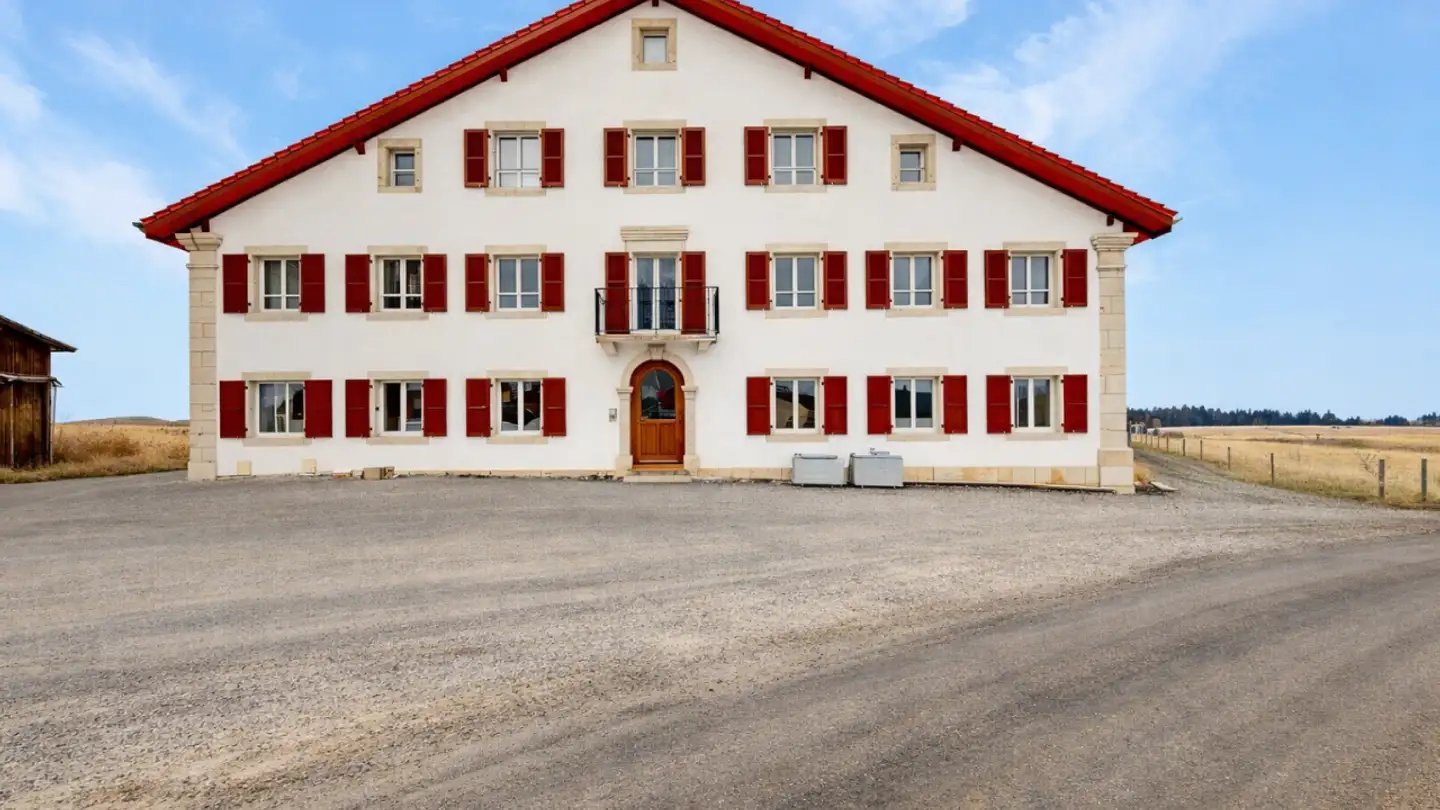 Attic flat for sale - 2362 Montfaucon