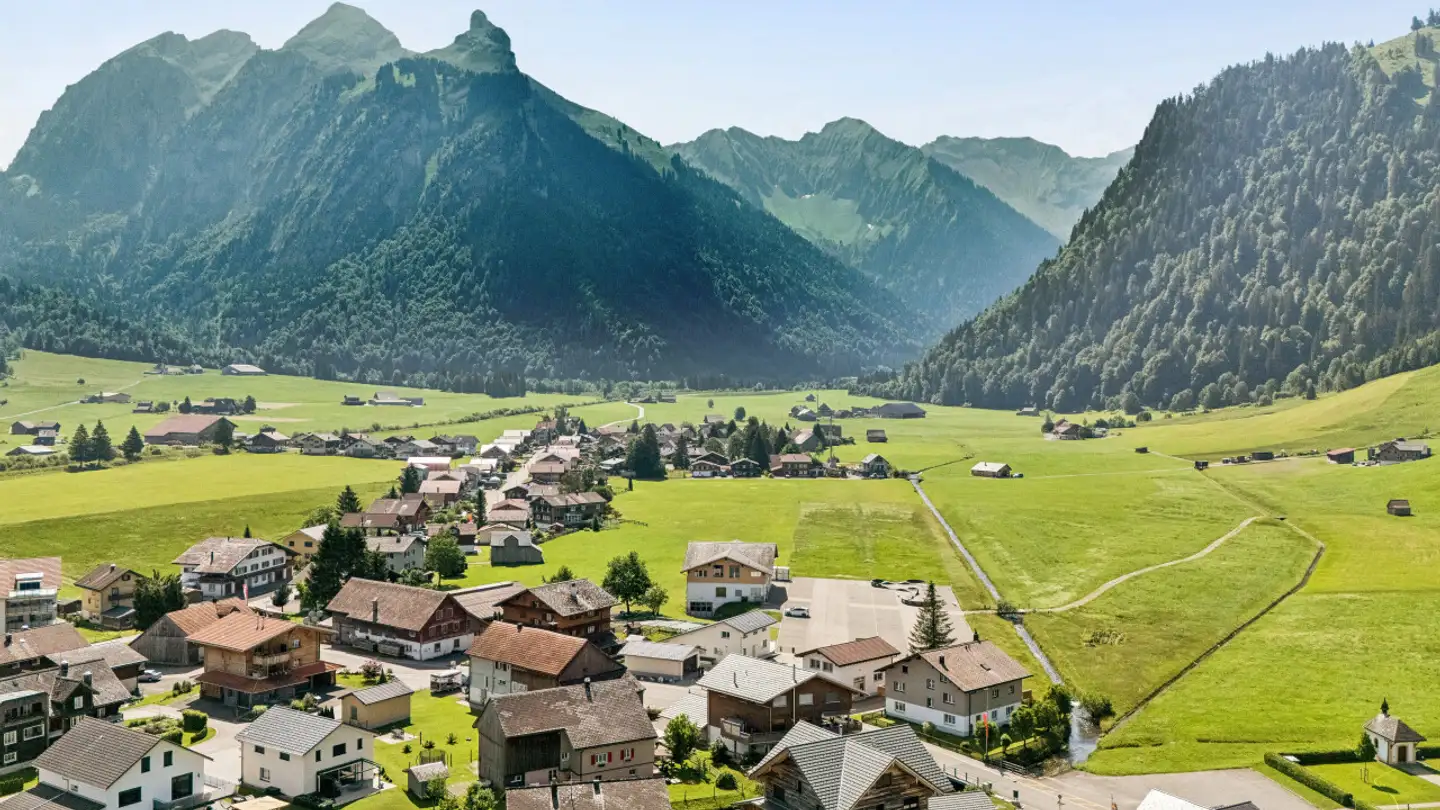 Einfamilienhaus kaufen - 8845 Studen SZ