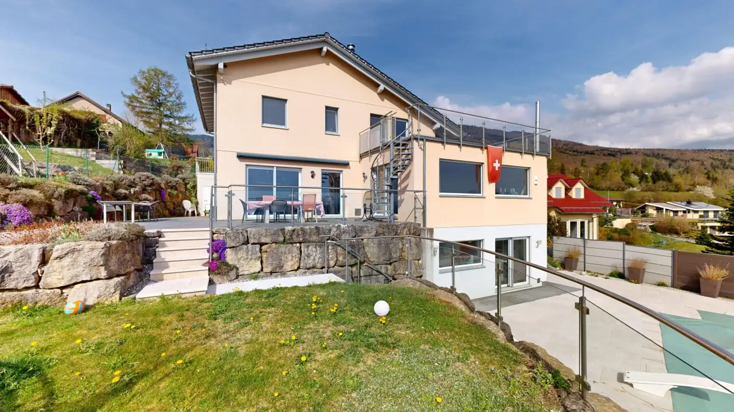 Single house for sale - 1147 Montricher - Photo 2