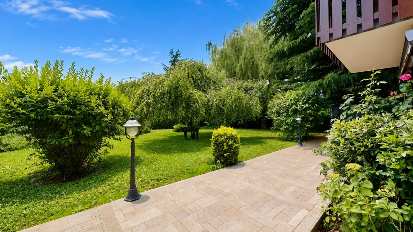 Row house for sale - 1296 Coppet - Photo 2