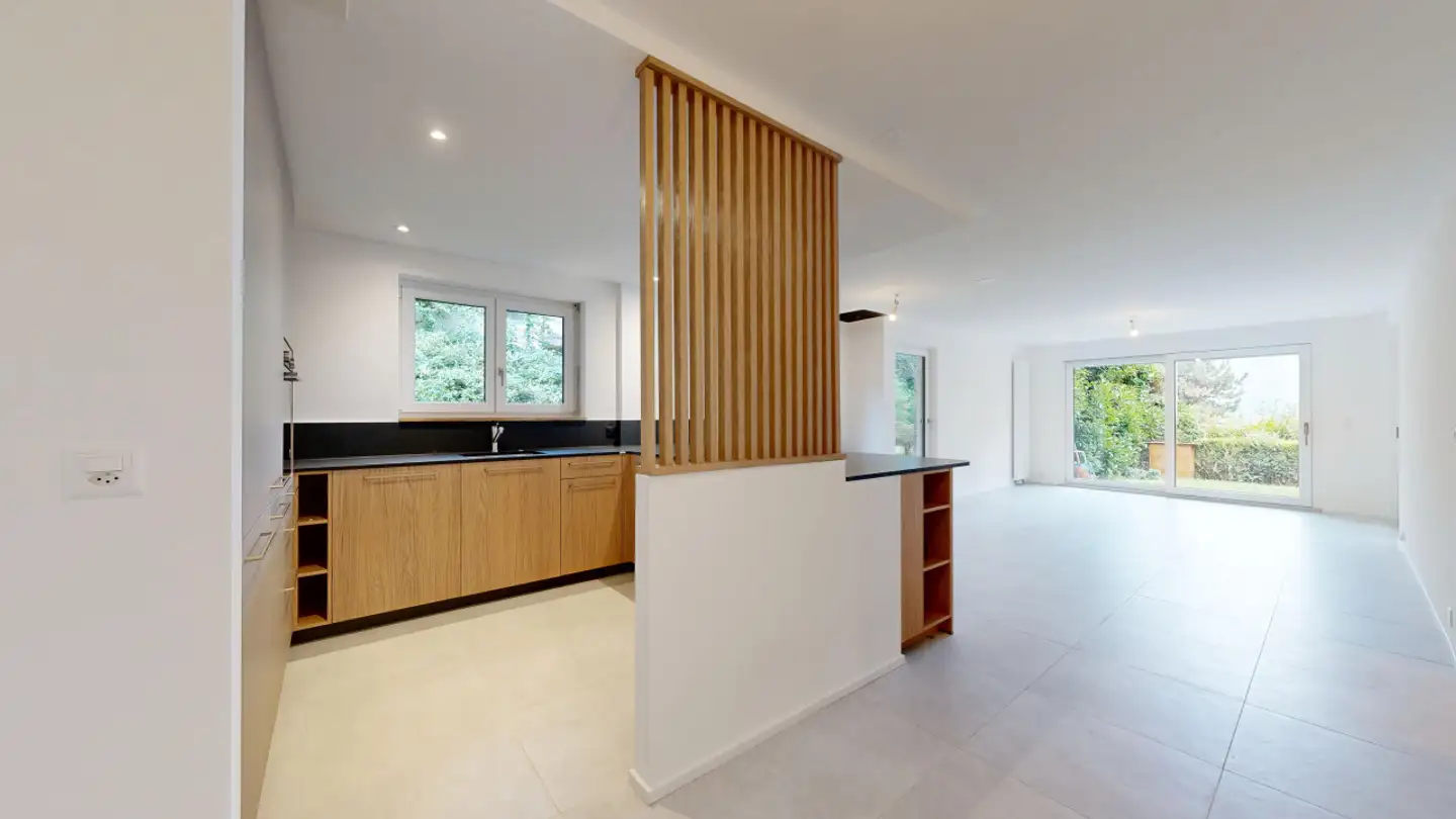 Apartment for sale - 1093 La Conversion - Photo 2